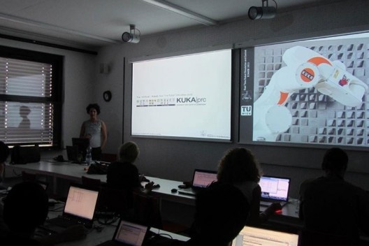 Workshop robots in architecture antes do congresso<br />foto Gabriela Celani 