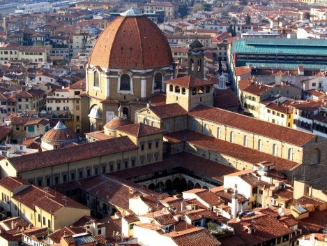 Laurenziana library seen from the Campanile Time, Florence<br />Foto Richardfabi  [Wikimedia Commons]