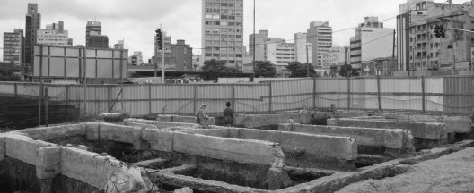 Fotograma de <i>Obra</i>, direção de Gregório Graziosi, 2014<br />Foto divulgação 