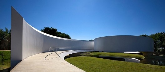 Memorial da Imigração Japonesa. Belo Horizonte MG, 2009<br />Foto divulgação  [website Gustavo Penna]