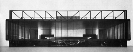 Maquete original, Teatro Nacional, Mannheim, 1952-3, Ludwig Mies van der Rohe<br />Hedrich Blessing / divulgação  [Chicago History Museum]