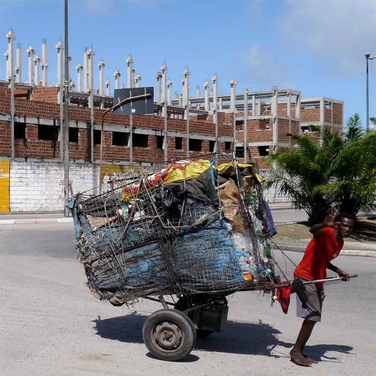 Carroceiro, Recife, foto do documento “Housing as Urbanism. Minha Casa Minha Vida - habitação social e intervenção urbana”<br />Foto divulgação 