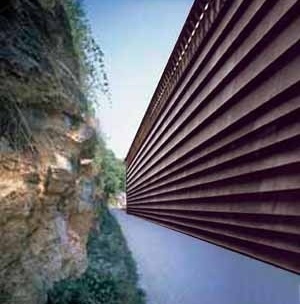 Figura 1 – Armazém da Ricola, Laufen, Suíça. Projeto 1986, realização 1987 <br />Foto The Pritzker Architecture Prize 