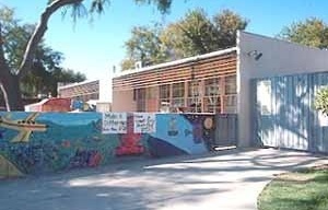 Kester Avenue Elementary School, Van Nuys, Califórnia, 1951. Arquiteto Richard Neutra <br />Foto Luiz Amorim 