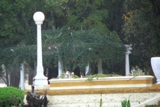 Fig. 8. Luminária da praça Tamandaré, Passo Fundo<br />Foto Juan Mascaró  [Oliveira, Mascaró, 2007]