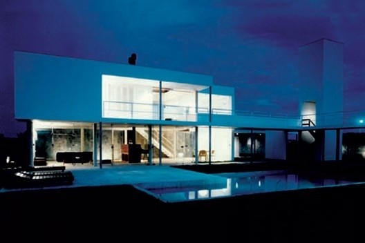 Residência Pacelli, Buzios RJ, 1995. Arquiteto Otávio Leonídio<br />Foto Marcos Prado e Otávio Leonidio 