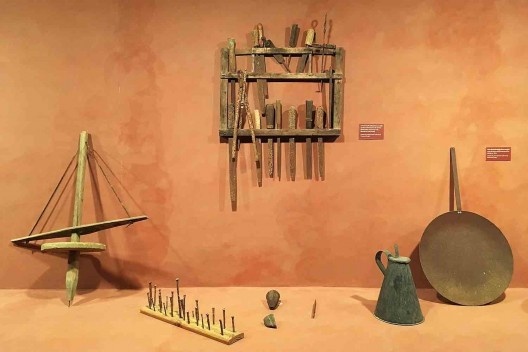 Exposição <i>Véio – a Imaginação da Madeira</i>, curadoria de Agnaldo Farias e Carlos Augusto Calil<br />Foto Abilio Guerra 