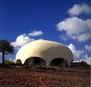 Sinagoga do Campus Givat Ram, Jerusalém, 1957. David Reznik e Heinz Hau.  [www.passia.org/jerusalemmeetings2000/heritage]