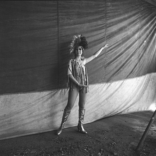 Artista de circo, São Paulo SP, 1975<br />Foto Cristiano Mascaro 