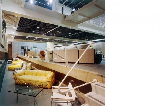Loja Forma, São Paulo, 1987. Arquiteto Paulo Mendes da Rocha<br />Foto Nelson Kon 