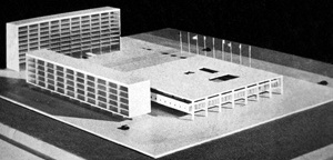 Maquete do que seria o Ministério das Relações Exteriores em 1959: destacam-se os vazios da laje de cobertura, uma volumetria de planta quadrada e a presença de um edifício administrativo menor que um Ministério-tipo, com 5 pavimentos  [revista Brasília n. 30, jun. 1959. s/p]