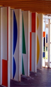 BAC Branca Salles, Ribeirão Preto - painíes pré-fabricados decorativos, parceria com o artista Athos Bulcão. Arquiteto João Filgueiras Lima, Lelé<br />Foto André Marques 