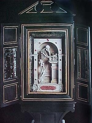 Armário memento mori, Paul Richiel, Castelo de Ambras, sec XVI 