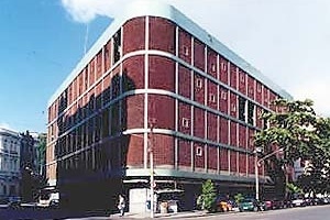 Ângulo da Rua do Bom Jesus (esquerda) e Avenida Rio Branco (direita)