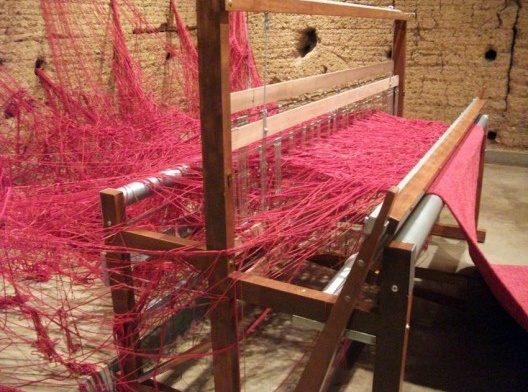 Tatiana Blass, Penélope (detalhe), 2011. Site specific para Capela do Morumbi, SP.<br />Foto divulgação 