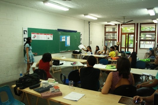 Apresentação dos trabalhos na sala de aula  [acervo Lutero Pröscholdt Almeida]