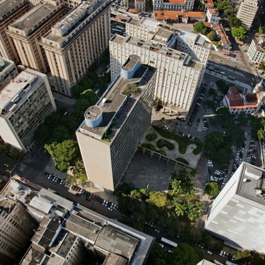 Ministério da Educação e Saúde Pública, Rio de Janeiro, 1935-1945. Arquiteto Lúcio Costa e equipe<br />Foto Nelson Kon 