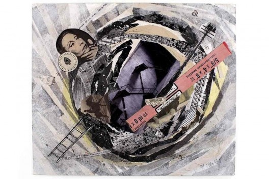 Bel Falleiros, out inside, 2010, 37,5 x 32,2 cm, papéis coletados pela cidade, xerox, jornal, carimbos, caneta, papel de seda, lápis, gesso<br />Divulgação 