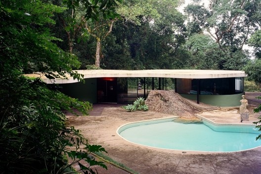 Casa das Canoas, Rio de Janeiro RJ, 1950-1954, arquiteto Oscar Niemeyer<br />Foto Nelson Kon 