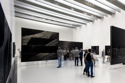 Museu Soulages, 2014, Rodez, França.  Em colaboração com G. Trégouët<br />Foto Hisao Suzuki 