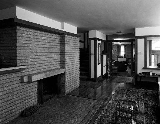 Emil Bach House, sala de estar, North Sheridan Road, Chicago, Estados Unidos, 1915. Arquiteto Frank Lloyd Wright<br />Foto Richard Nickel, jul. 1967  [Library of Congress / U.S. Government]