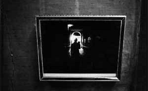 Série Things Are Queer. Duane Michals [www.queerculturalcenter.org]