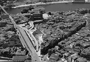 Fig. 17 - Centro Histórico do Porto, Avenida da Ponte, vista aérea