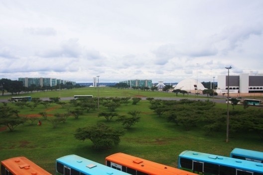 A Rodoviária de Brasília e a Esplanada do Ministérios <br />Foto Ana Altberg 