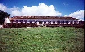 Sede da Estância do Cristal, em Canguçu. A escolha de sítios elevados foi uma constante.  [autor.]