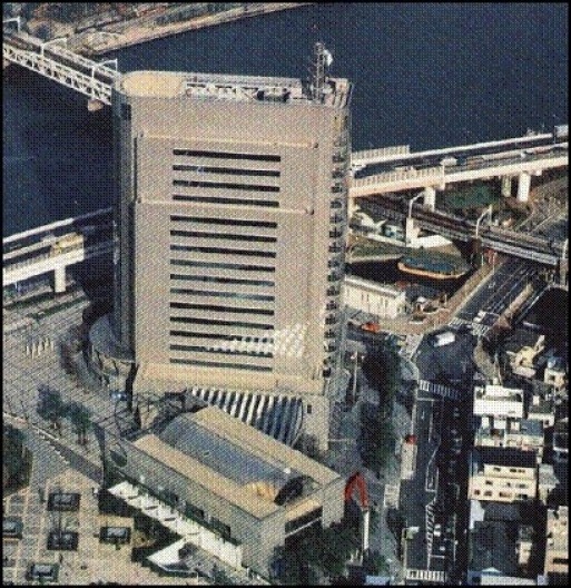 Sede da Prefeitura de Sumida, com capacidade de acumulação de 1.000 m3 de águas de chuva. Região Metropolitana de Tóquio [Tese de doutorado de Roberto Fendrich (ver nota 3)]