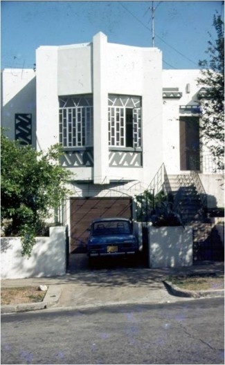 Residências nos bairros do Vedado, Miramar e Marianao. 1930-1940. Arquiteto Ángel López Valladares. 1936<br />Foto Roberto Segre 