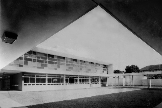 Edifício Senac, Marília. Arquiteto Oswaldo Corrêa Gonçalves<br />Foto divulgação 