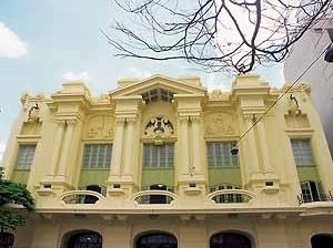 Vista parcial da fachada restaurada<br />Foto Haroldo Gallo 