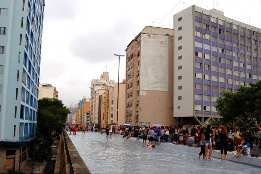 Evento da X Bienal de Arquitetura de São Paulo, no Minhocão<br />Foto Paolo Colosso 