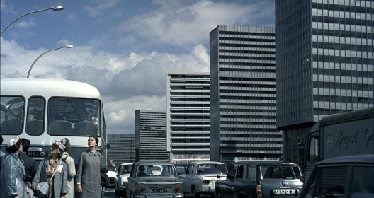 Cena do filme <i>Playtime</i>, de Jacques Tati<br />Foto divulgação 