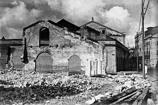 Rua Visconde de Itaparica, atual rua do Apolo, Recife PE, c.1940<br />Foto Benicio Whatley Dias  [Fundaj, ME]