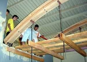 Construção: tirantes com esticadores