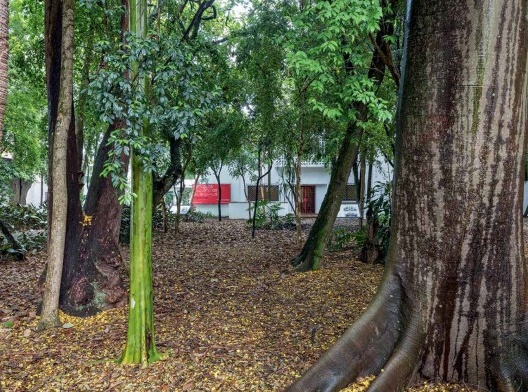 Casa Modernista na Rua Santa Cruz, São Paulo. Arquiteto Gregori Warchavchik<br />Foto Leonardo Finotti 