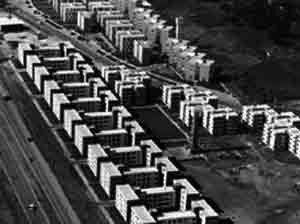 Conjunto habitacional em pré-moldados no Rio de Janeiro, arquiteto Garcia Roza com a empresa Engefusa, 1965 [Acervo da família de Garcia Roza]