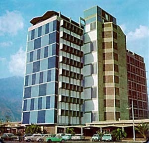 Facultad de Arquitectura y Urbanismo, Ciudad Universitaria de Caracas, Carlos Raúl Villanueva, 1954-1957 [Website Centenário Villanueva]