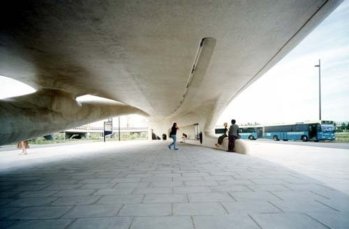 Fluid Vehicle. NIO Architecten