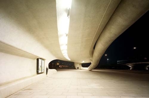 Fluid Vehicle. NIO Architecten