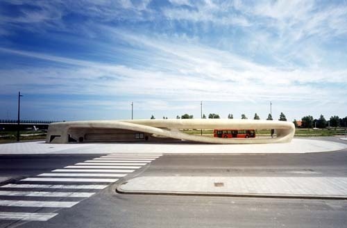 Fluid Vehicle. Equipamento em funcionamento. NIO Architecten