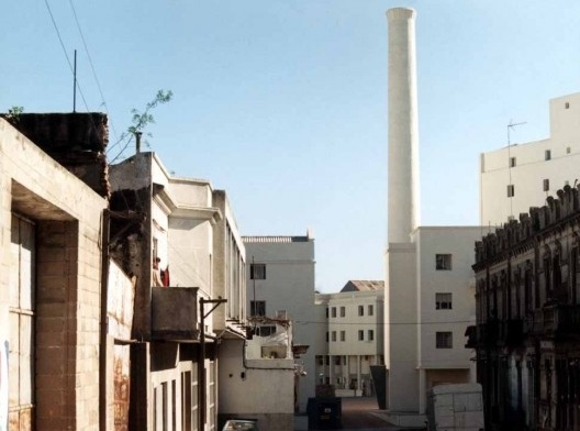 Complexo Cuareim, habitação de interesse social, Montevidéu, anos 1990, projeto do arquiteto Nelson Inda<br />Foto divulgação 