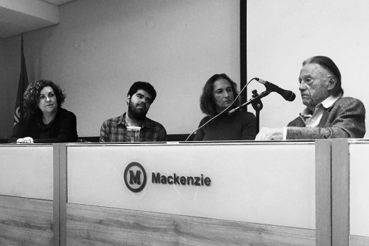 Cecília Rodrigues dos Santos, Haniel Israel, Nadia Somekh e Carlos Lemos no auditório da FAU Mackenzie<br />Foto Angélica Alvim 