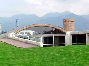 Restaurante no Parque Simon Bolivar, Bogotá, Rogelio Salmona