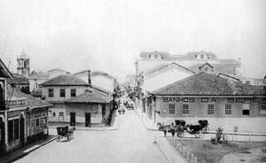 Hotel D'Oeste, no Largo São Bento, esquina com Rua Boa Vista, 1900 [São Paulo de Piratininga: de pouso de tropas a metrópole. O Estado de S. Paulo / Terceiro]
