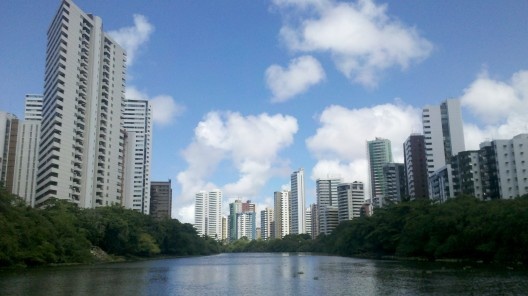 A cidade de objetos: edifícios definidos por indicadores de edificação abstratos numa realidade concreta<br />Foto Roberto Ghione 