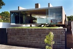 Residência em Ribeirão Preto, MMBB, 2000<br />Foto Nelson Kon 