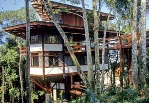 Casa em Tijucopava, arquiteto Marcos Acayaba<br />Foto Hugo Segawa 